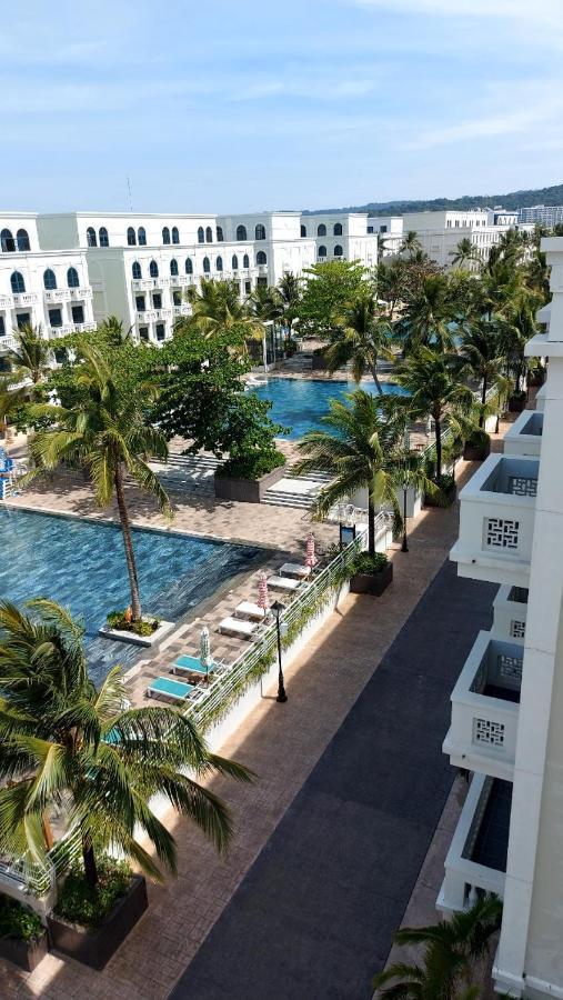 Marina Resort Waterfront Minh Phu Quoc Beach Swimming Pool Eksteriør billede