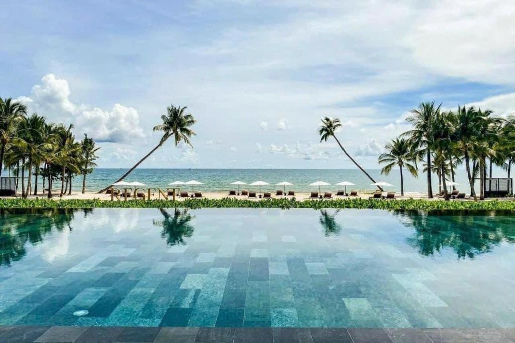 Marina Resort Waterfront Minh Phu Quoc Beach Swimming Pool Eksteriør billede