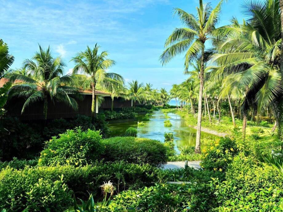 Marina Resort Waterfront Minh Phu Quoc Beach Swimming Pool Eksteriør billede